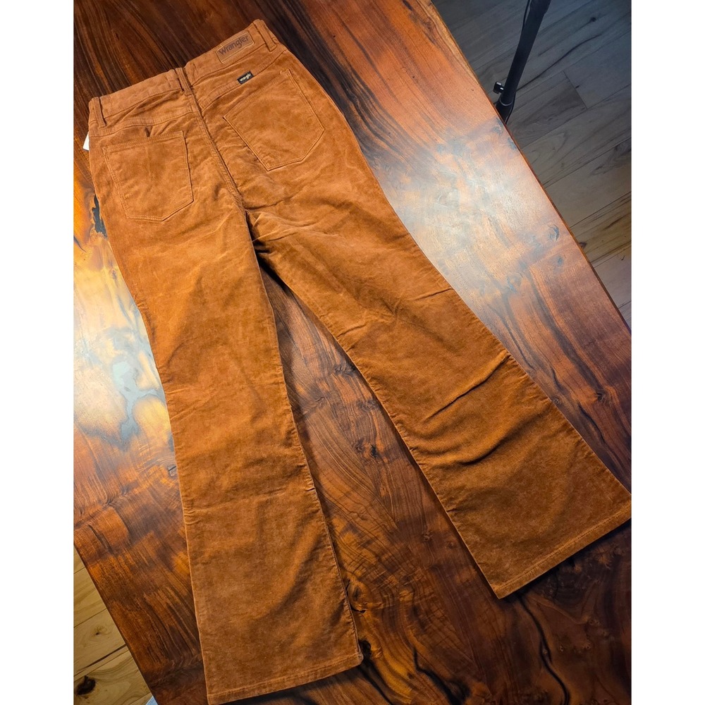 Wrangler High Rise Fierce Flare Rodeo Western Corduroy Festival Boho NWT - Picture 2 of 6